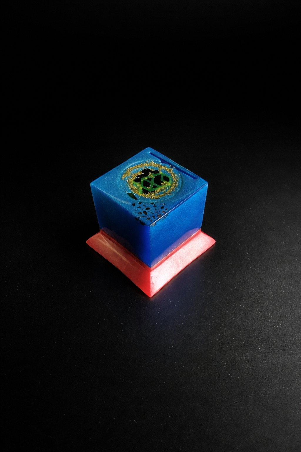 Růžovomodrý orgonit